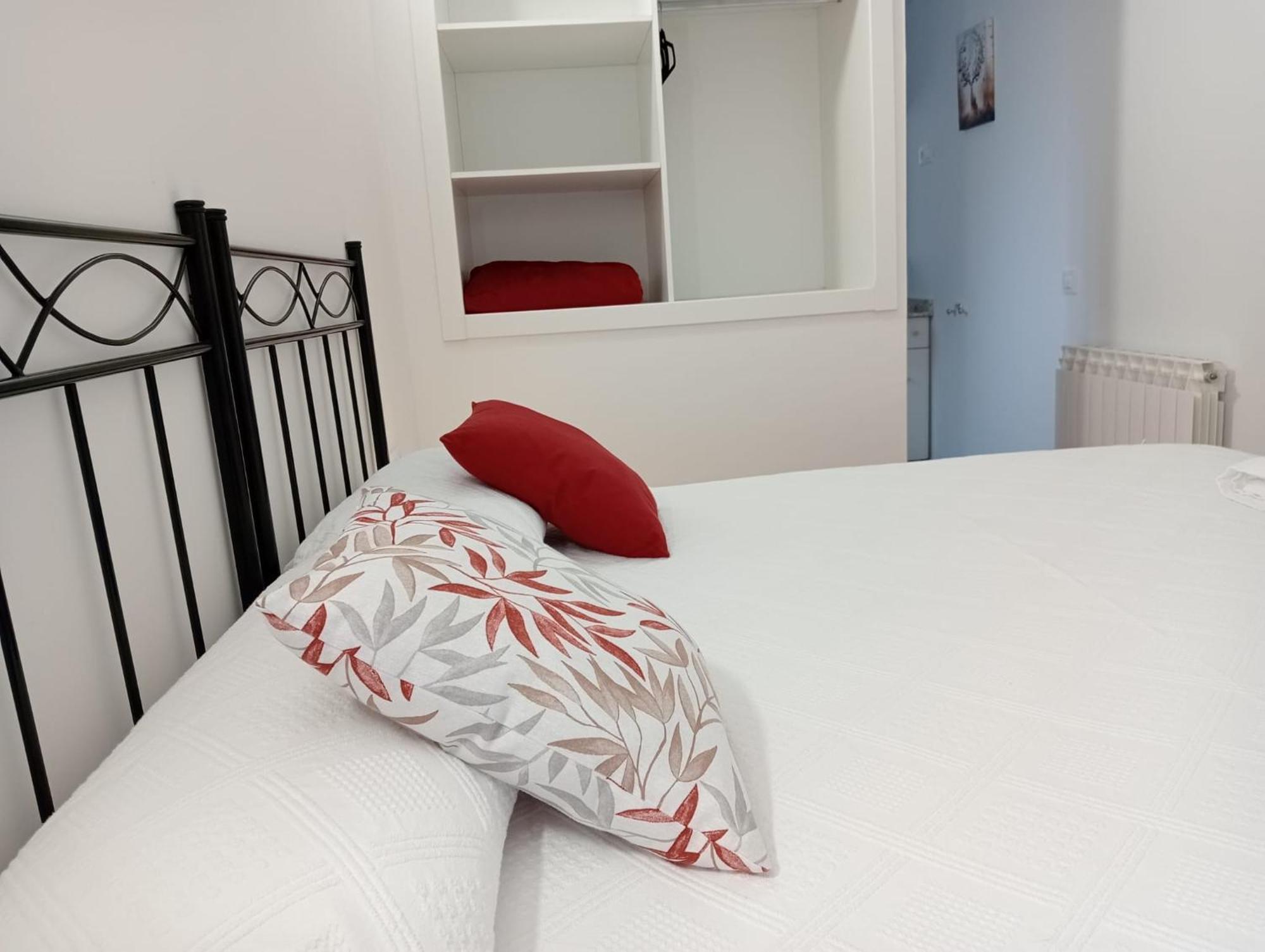 Apartamentos La Piedra En Pleno Centro Historico Con Dos Dormitorios Y Dos Banos Nájera Exteriér fotografie